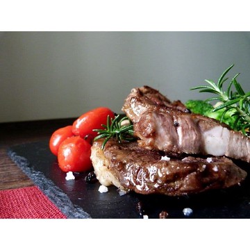 【好想你生鮮】草飼嫩肩雪Q板腱牛排(1kg/組) (五件組)