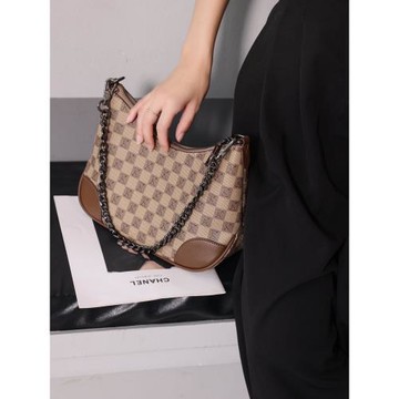 高品質女包2025新款牛角包艾薇思曼輕奢時尚氣質百搭潮單肩斜挎包