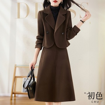 初色 毛呢翻領短版長袖西裝外套+素色A字裙中長裙半身裙套裝-共2色-32124(M-2XL可選)