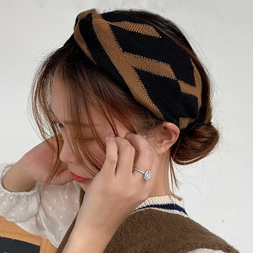 UNICO 韓國時尚感針織交叉寬邊髮帶