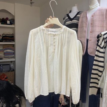 春夏透視鏤空小清新休閑淑女韓國東大門百搭木耳邊圓領單排扣襯衣