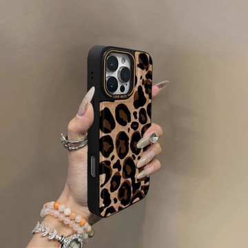 適用蘋果16秋冬手機殼iphone16promax豹紋新款女15plus小眾高級感14Pro輕奢不撞款13全包pm翻毛皮防摔軟殼lv