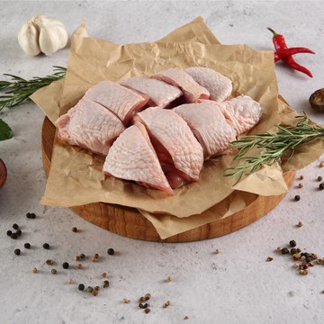 【香草雞】骨腿(切) 1支(約450g)｜黑羽土雞｜飼養零用藥