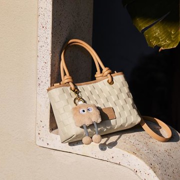 2026新款潮流百搭手提包時尚真皮女包小眾大容量設計感優雅斜挎包