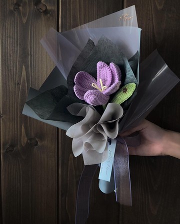 Mustflor-紫鬱金香花束-手工針織花