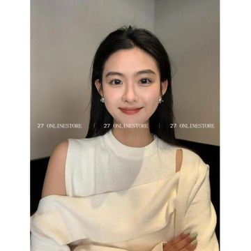 27 ONLINESTORE不規則露肩針織上衣法式氣質減齡2024年新款針織衫