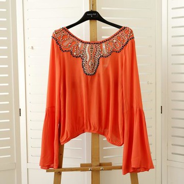 外貿原單鏤空小心機露背長袖衫民族風女裝上衣短款套頭波西米亞