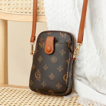 時尚百搭放手機包女包包秋冬斜挎迷你小包2025新款簡約休閑軟皮潮