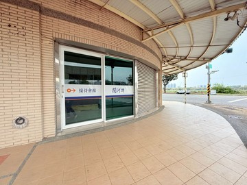 創新正路大地坪三角窗透店｜高雄市楠梓區創新路
