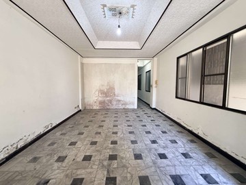 運河畔大地坪三面採光車墅 幸福買賣｜台南市中西區永華一街