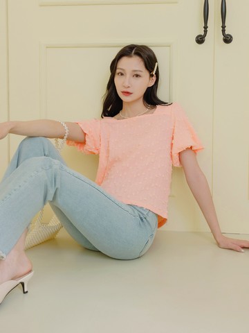 小V臉．方領立體布紋拋袖上衣