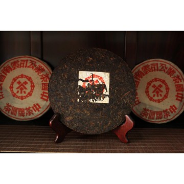 全館買5送1🔥2003年 紅印鐵餅400g🍂週年慶買5送1🍂陳香內斂 × 普洱老茶 × 信德茶行推薦收藏老餅🍂