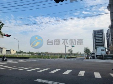 (專簽)岡山87期三角窗帝王建地｜高雄市岡山區信義段