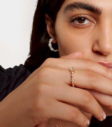 Sophie Bille Brahe Coeur Ensemble 18kt gold ring with diamonds