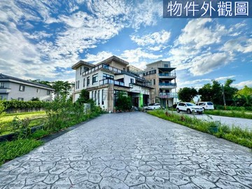 礁溪玉龍路電梯挑高透天｜宜蘭縣礁溪鄉玉龍路一段