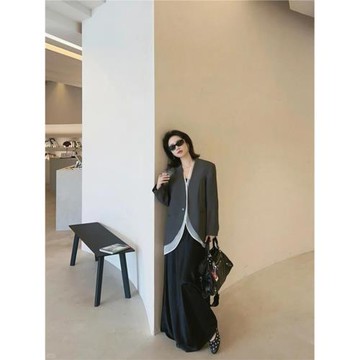 Turn right/陳大腿【都市漫步】設計高級感寬松疊穿慵懶西裝外套