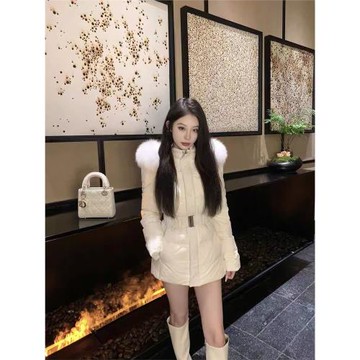 巨好看的中長款白色收腰90白鴨絨羽絨服女保暖加厚大毛領連帽外套