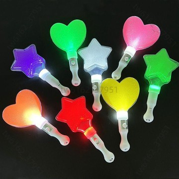 【臺灣有貨 可開票】短款五角星愛心閃光棒夜光棒熒光棒批發發光棒地推小禮品發光擺攤