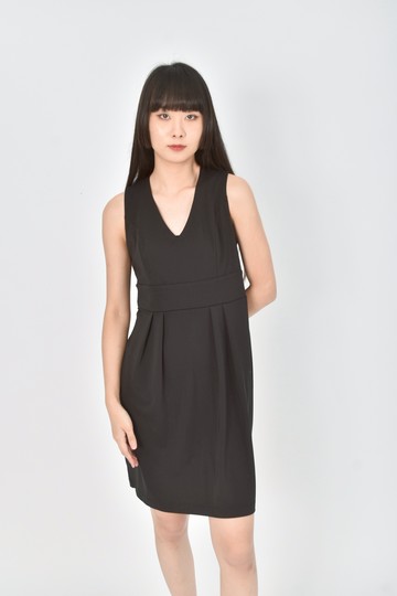 (M) ann taylor春夏v領黑色洋裝