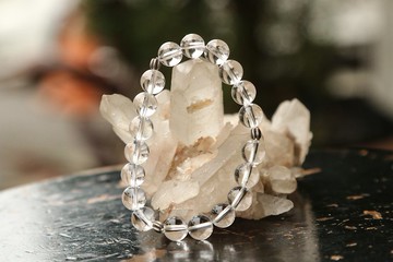 【手環系列】8.5mm白水晶+純銀珠手環 (歡迎客製)