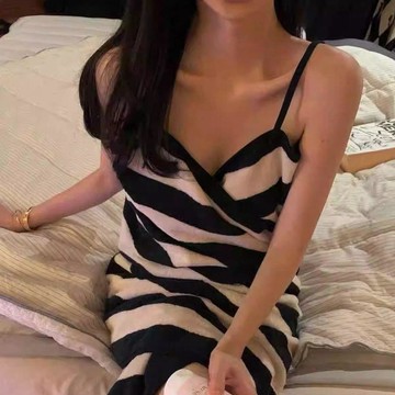 超吸水✨可穿式浴巾 浴巾衣 美容衣 吸水速乾浴裙 沐浴毛巾衣 大浴巾 條紋拼色性感吊帶式浴袍沙灘海邊度假多用毛巾毯睡袍撞