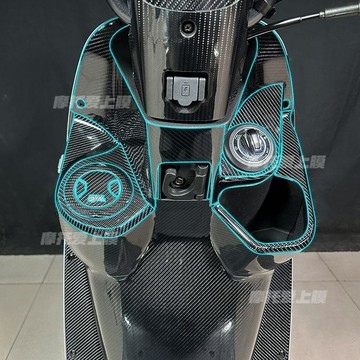 下殺價 手慢無⚡【全車組】CLBCU 125 蜂鳥 碳纖維貼紙 卡夢防刮貼 機車內裝保護膜 車身裝飾 改裝配件 內襯貼