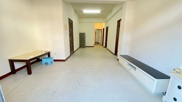 西區向上商圈~首購零公設免管理費~邊間採光大三房｜台中市西區向上北路