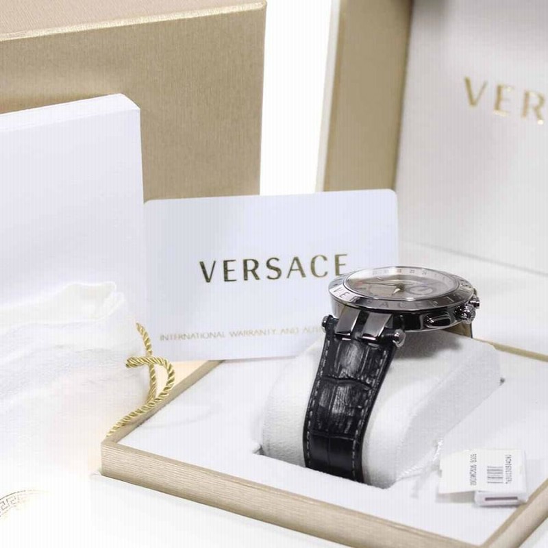 ☆良品☆箱・保証書付き【VERSACE】ヴェルサーチ Vレース GMT アラーム 29G クォーツ メンズ | LINEブランドカタログ