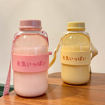 便攜防摔水壺 少女心水杯 高顏值塑料杯子 女學生斜挎水瓶【不二雜貨】