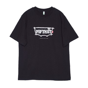 5th STREET｜山形｜男裝｜牛仔底紋LOGO短袖T恤｜黑色