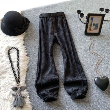 復古輕國風黑色提花哈倫褲女春季2025新款寬松顯瘦盤扣束腳休閑褲