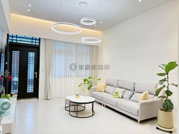 員林市高ＣＰ值極美學區房！百萬裝潢輕屋齡電梯別墅！｜彰化縣員林市興學一街