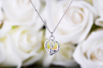 心鎖系列 喇叭花心形造型項鍊 (NLAJA0964N-1)