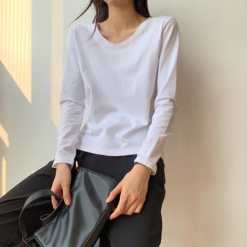 基礎款美式V領白色內搭長袖打底衫秋季新款修身純色T恤上衣女棉質