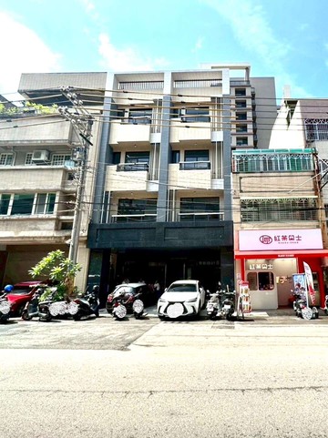 全新完工電梯黃金透店｜台中市潭子區圓通南路