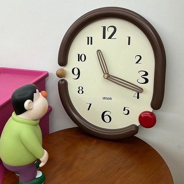 日本進口免打孔奶油風藝術掛鐘客廳現代簡約鐘表大氣創意時鐘掛墻