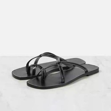 真皮平底拖鞋女夏外穿2025新款方頭夾趾人字拖沙灘法式小眾涼拖鞋