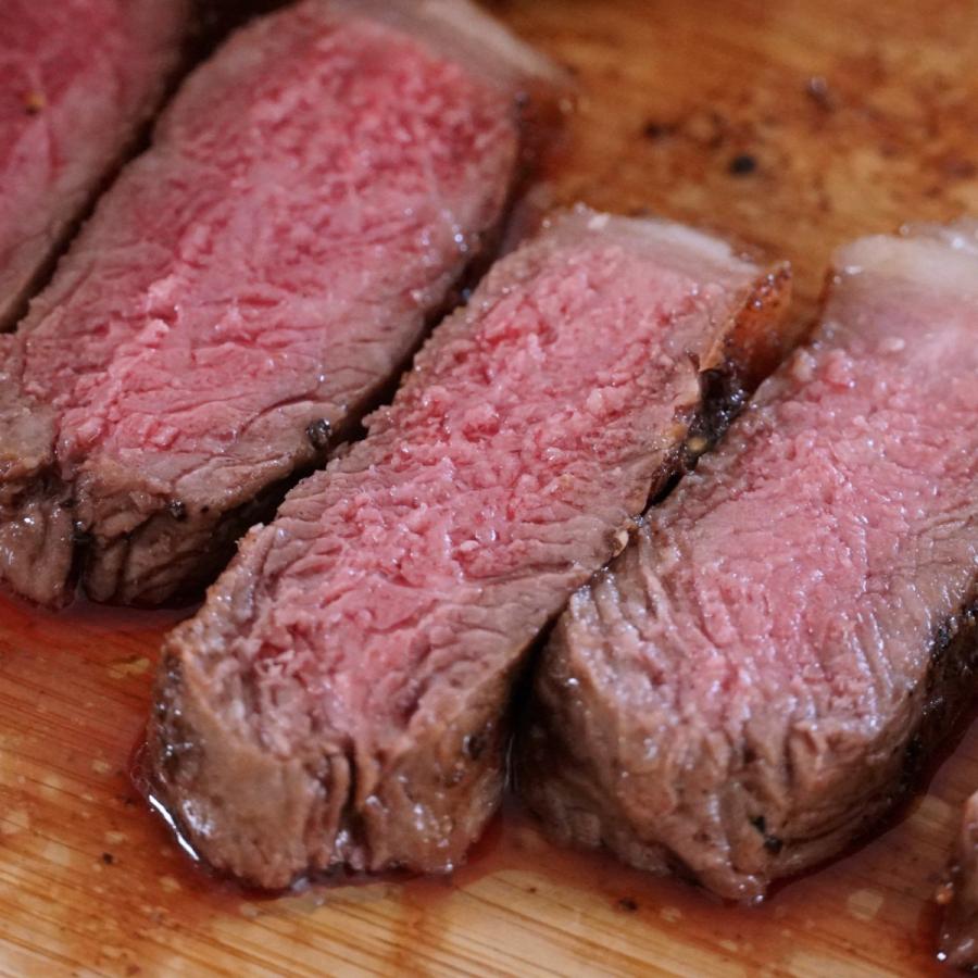 ニュージーランド産 グラスフェッド 牛肉 サーロイン ステーキ 200g 牧草牛 赤身 厚切り 無農薬 ホルモン剤不使用 パスチャーフェッド