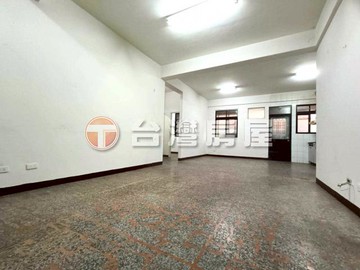 專任年輕公寓壹樓格局方正面寬8.6米收租自用皆宜｜新北市五股區凌雲路一段