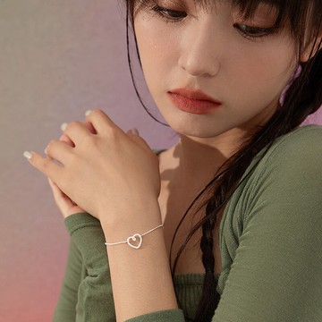 s925純銀愛心手鏈女小眾設計麻花扭繩年新款潮時尚個性手鏈款