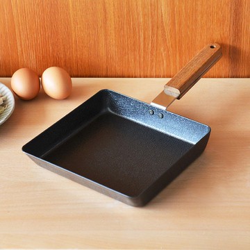 日本FORMLADY 小泉誠 ambai日製原木柄玉子燒鐵鍋-L