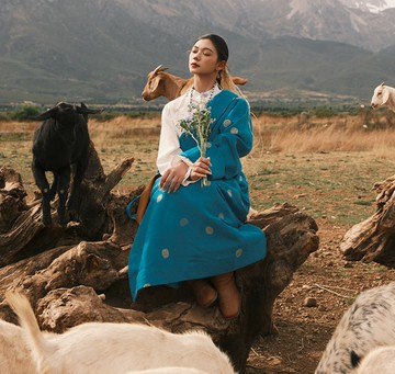 【梵音 孔雀翎羽的華彩】 城市遊牧風/暗紋繡花/織錦藏袍