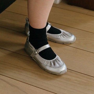 PRE-ORDER韓國品牌 MACMOC Rinkle 0.5cm鞋跟捏褶瑪莉珍鞋 Silver