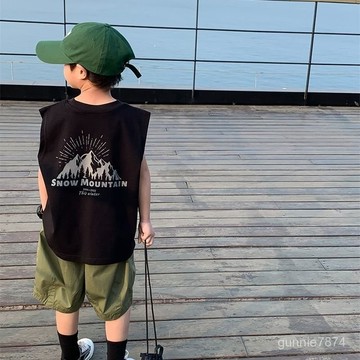 【夏日新貨】新款韓版男孩背心夏季男童雪山印花無袖上衣兒童寶寶百搭T恤潮款圓領上衣 卡通T恤上衣 字母上衣 男童上衣 潮T