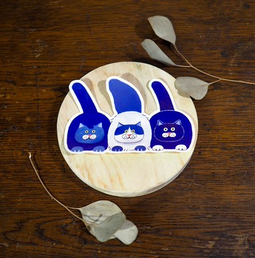 山貓神排排坐 防水大貼紙