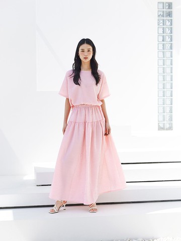 Seersucker Short-Sleeve Blouse Tiered Skirt SET (VKOAF1541)