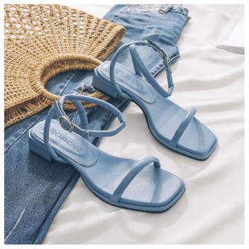 涼鞋2024年新款女一字帶小眾設計外穿百搭氣質低跟方頭羅馬鞋露趾