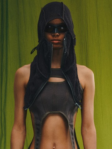 #HAMCUS_____UBC/OUTER-FRAME STRUCTURE MESH MASK | Black