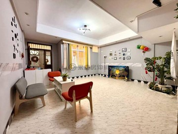 岡山樂購＊高醫捷運＊橋科活巷面寬車庫透天｜高雄市岡山區和平路