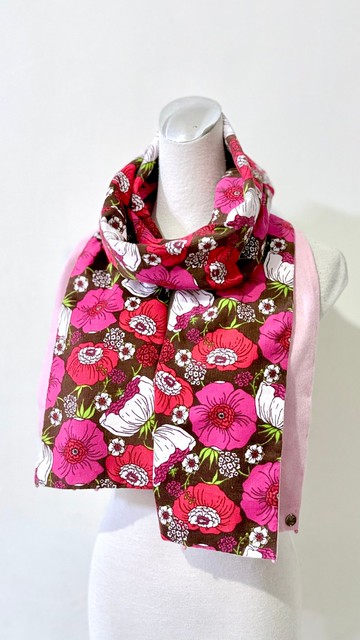 純手作柔軟燈芯絨滿版浪漫紅白花朵撞色粉紅色初剪羊毛圍巾